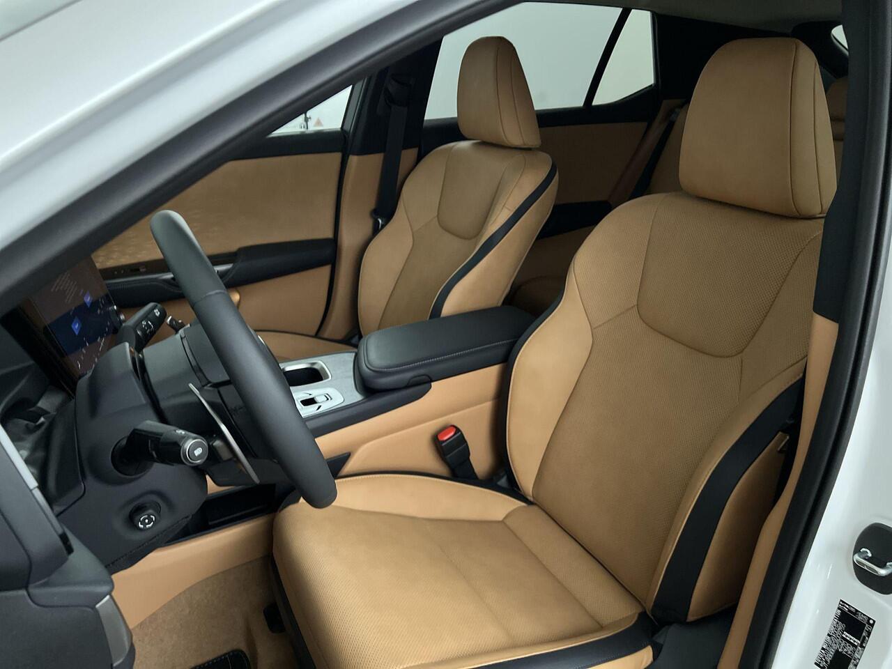 Lexus RZ 300e 35th Edition 71 KWH