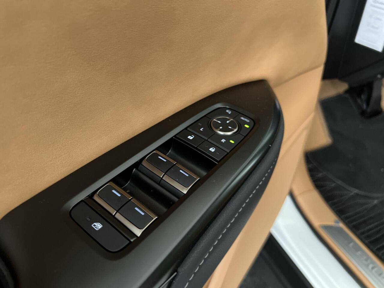 Lexus RZ 300e 35th Edition 71 KWH