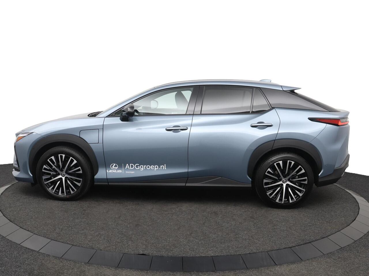 Lexus RZ 300e 35th Edition 71 kWh | 20 Inch Lichtmetalen velgen | Rondomzicht camera | Head-Up Display