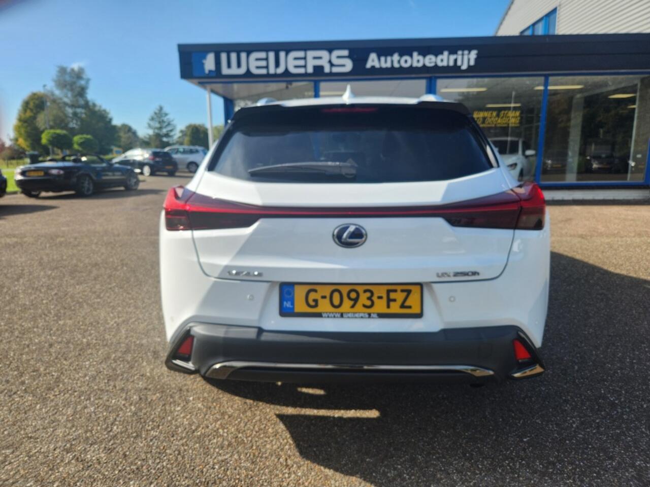 Lexus Ux 250H F Sport, Schuifdak, Sportstoelen, Android/Apple, Cruise, Camera, Navigatie