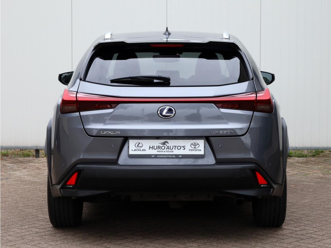 Lexus Ux 250h AWD Luxury Line | Leder | Head up | Dodehoek