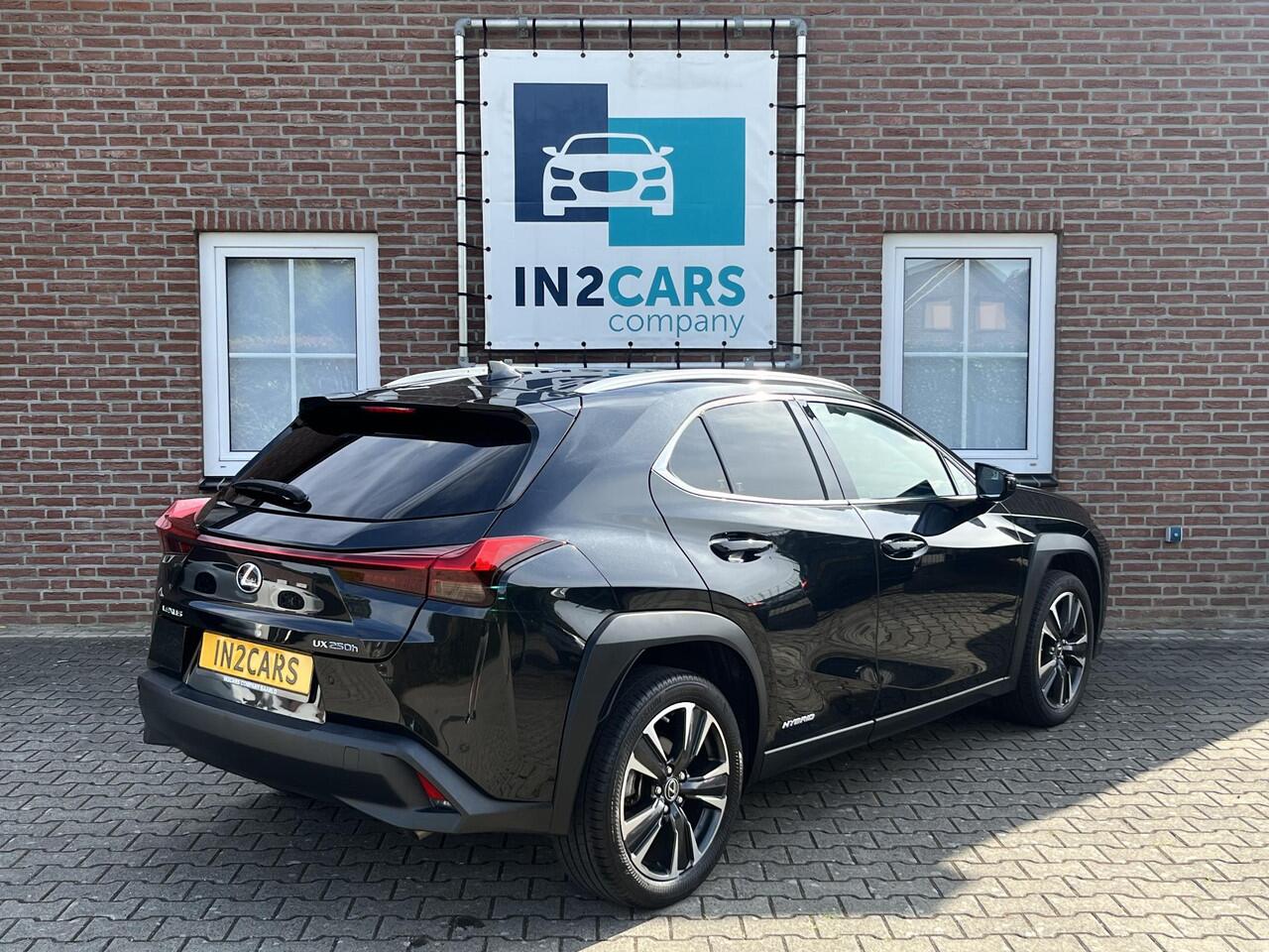Lexus Ux 250h Business Line *Stoel- en stuurwielverwarming*