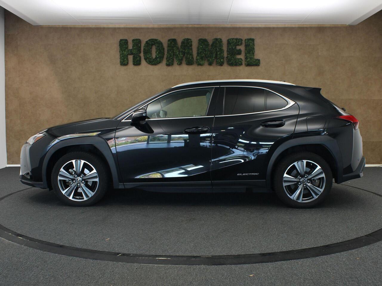 Lexus Ux 300e Luxury 54 kWh ORIGINEEL NEDERLANDSE AUTO - AFKOMSTIG VAN 2E EIGENAAR - PARKEERSENSOREN VOOR/ ACHTER - CAMERA - LEDEREN BEKLEDING - ELEKTRISCH SCHUIFDAK - 2 LAADKABELS - BEIDE VOORSTOELEN ELEKTRISCH VERSTELBAAR - ACHTERBANKVERWARMING - ELEKTRISCH VERS