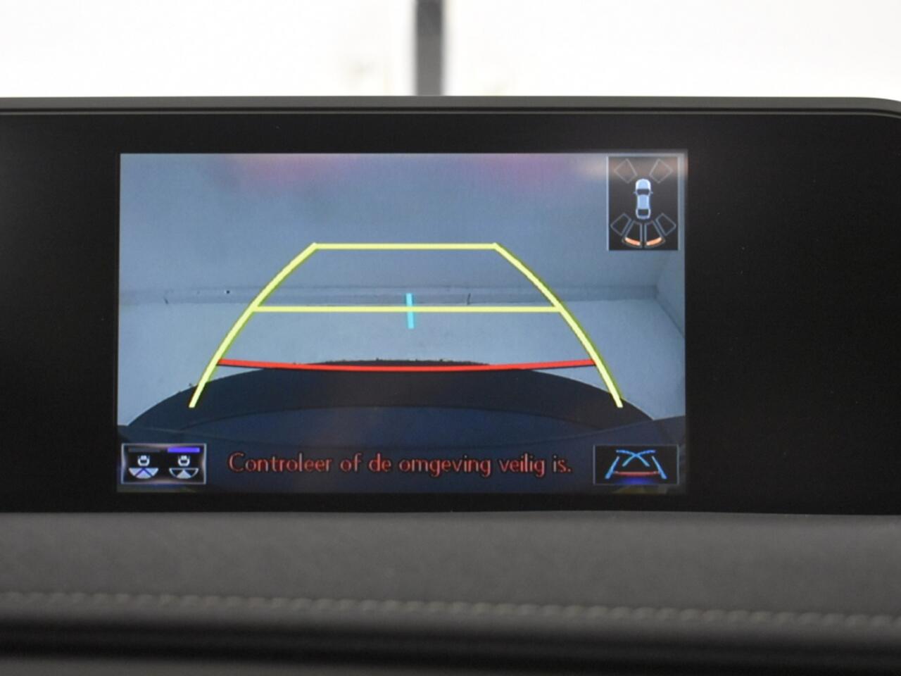 Lexus Ux 300e Luxury | Leer | Stoelventilatie | Carplay | PDC V+A