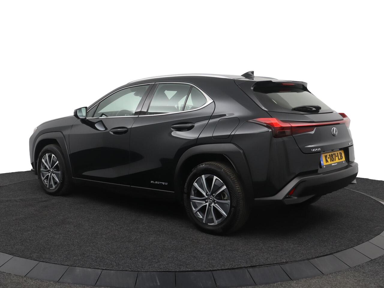 Lexus Ux 300e Business 54 kWh | Apple Carplay & Android Auto | Achteruitrijcamera |
