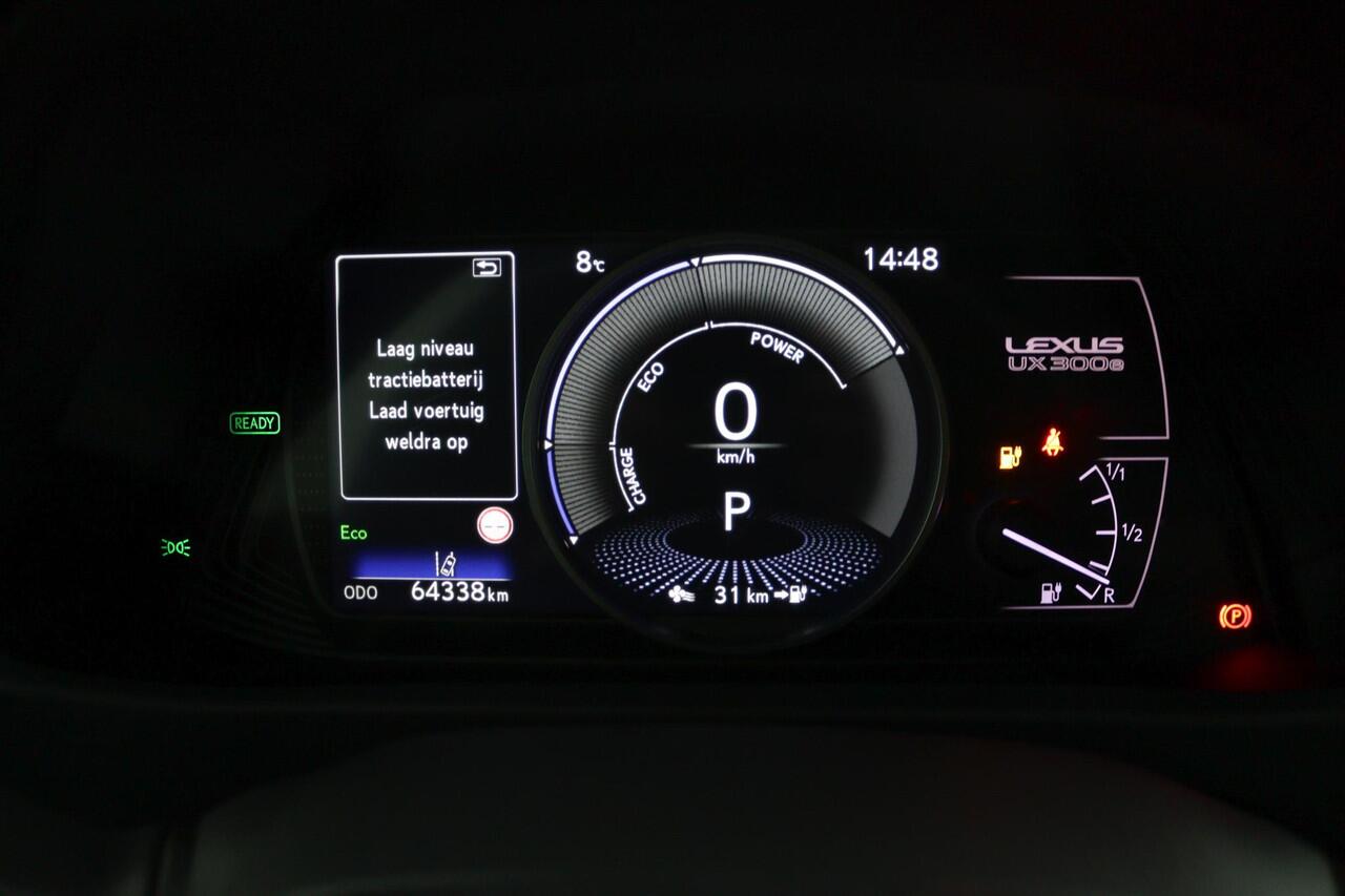 Lexus Ux 300e Business 54 kWh | Apple Carplay & Android Auto | Achteruitrijcamera |
