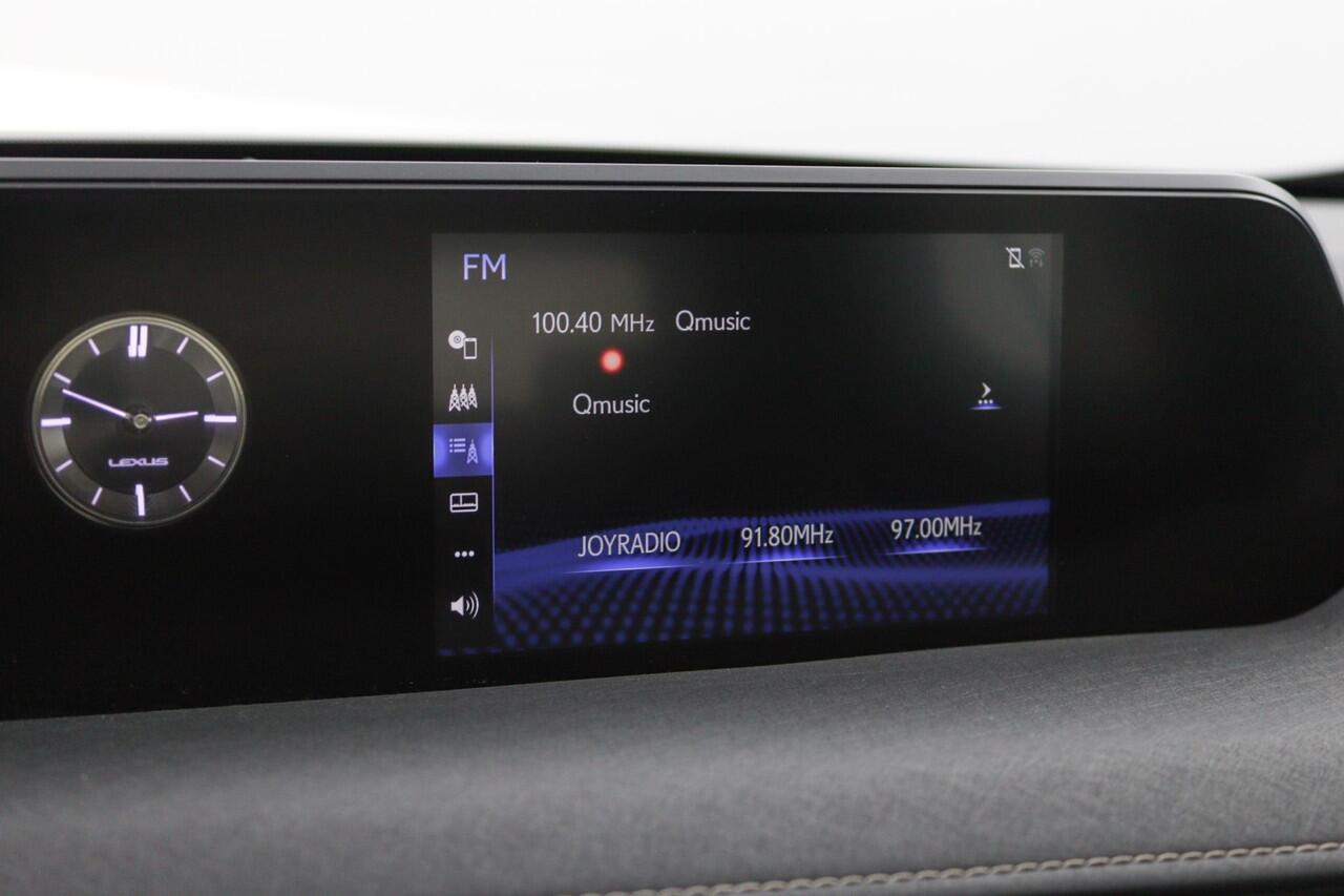 Lexus Ux 300e Business 54 kWh | Apple Carplay & Android Auto | Achteruitrijcamera |