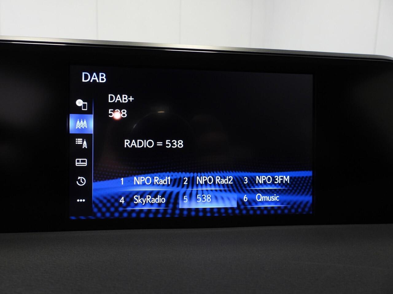 Lexus Ux 250h Preference Line NAVI-APP/CAMERA/CLIMA/LED/18"LMV!