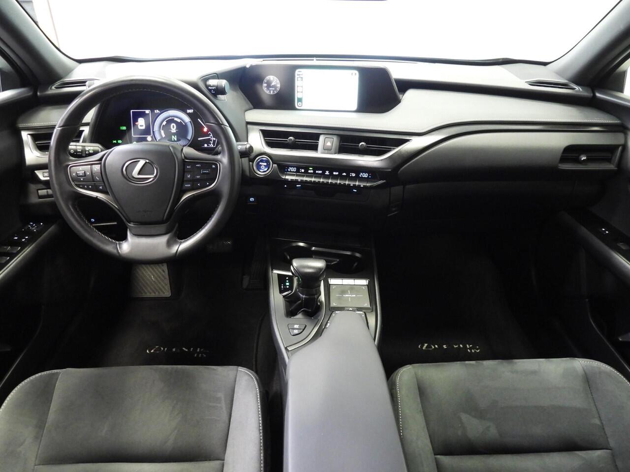 Lexus Ux 250h Preference Line NAVI-APP/CAMERA/CLIMA/LED/18"LMV!