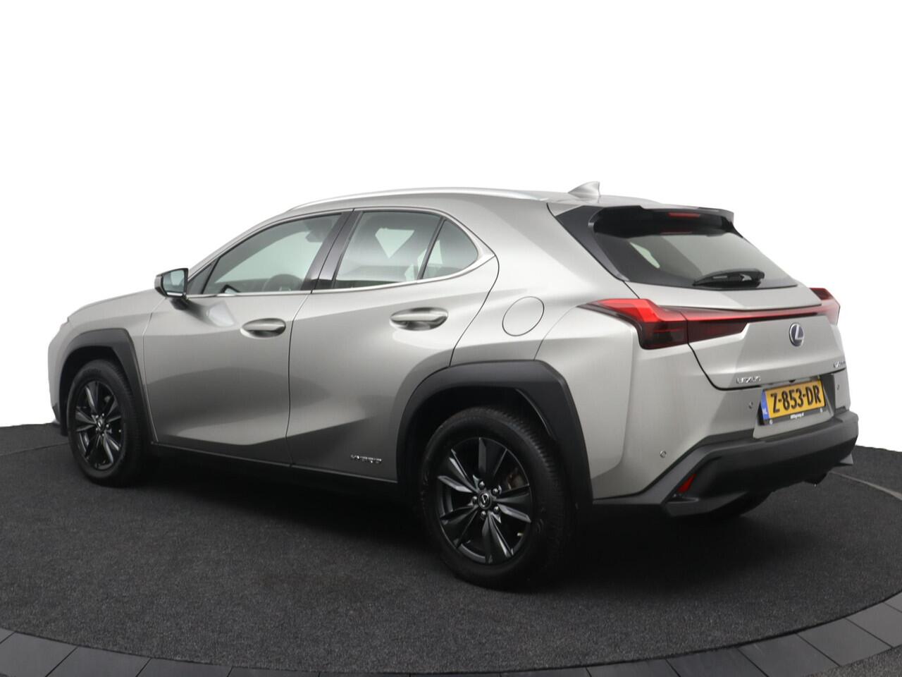 Lexus Ux 250h Luxury Line | Lederen bekleding | Stoelverwarming | Keyless Entry