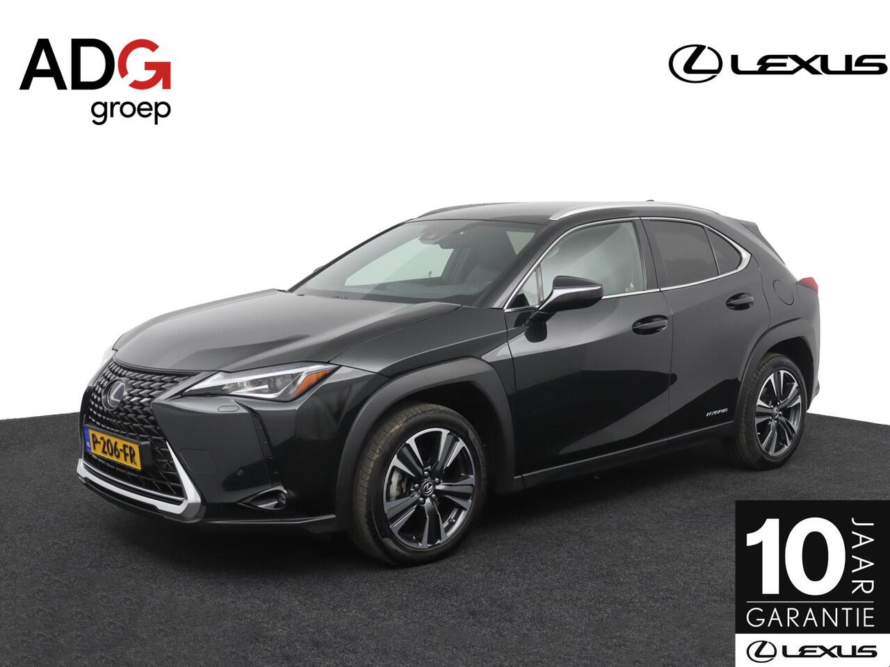 Lexus Ux 250h Preference Line | Dealer Onderhouden | 18 Inch Lichtmetalen velgen | Privacy Glass