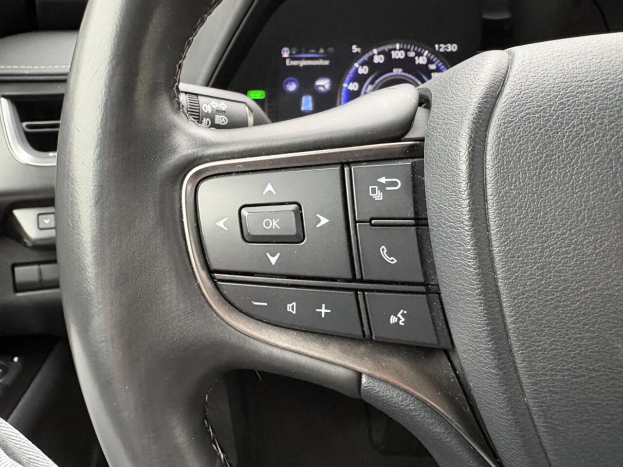 Lexus Ux 250h Luxury Line | Leder | Sensoren v/a | 17'' LM Velgen | Andro