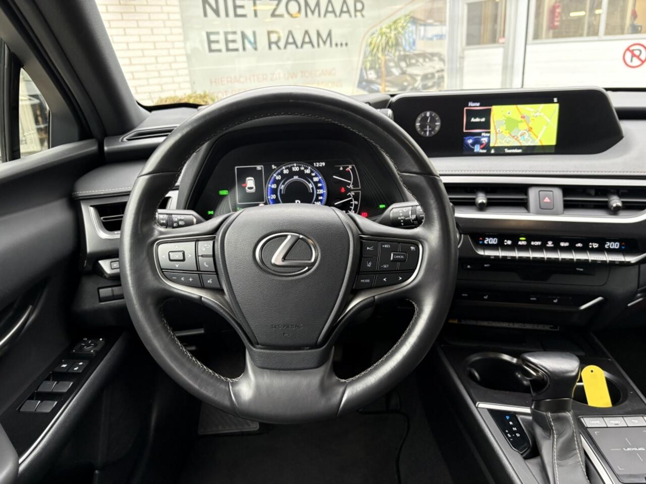 Lexus Ux 250h Luxury Line | Leder | Sensoren v/a | 17'' LM Velgen | Andro