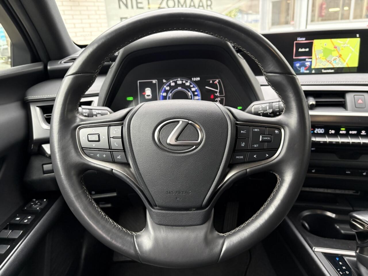 Lexus Ux 250h Luxury Line | Leder | Sensoren v/a | 17'' LM Velgen | Andro