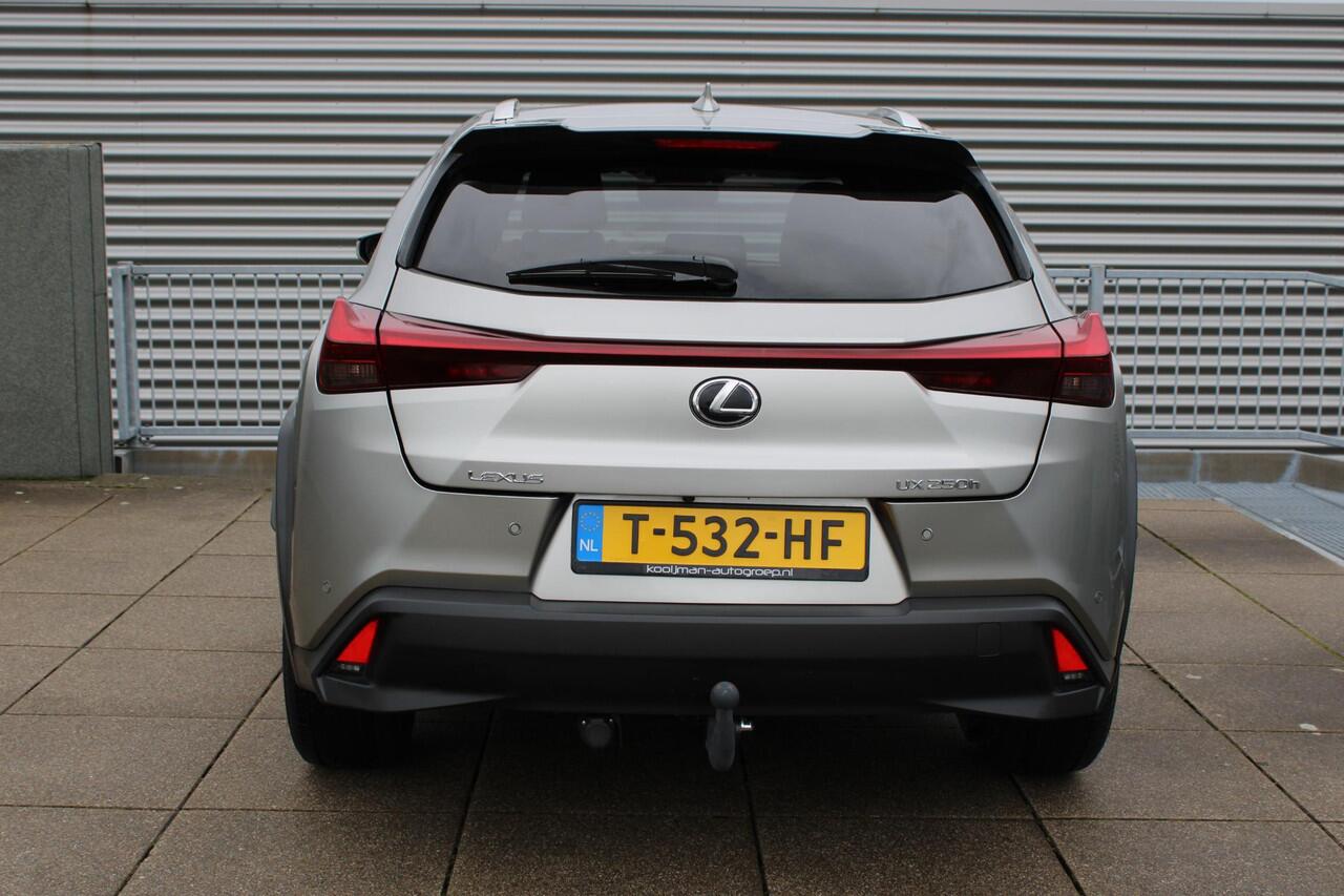 Lexus Ux 250h Business Line Hybride 183 pk TREKHAAK / NAVIGATIE / LED VERLICHTING