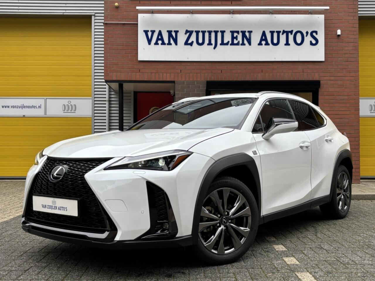 Lexus Ux 300h F-Sport Design Leder ACC Camera Blindspot 18'' BTW