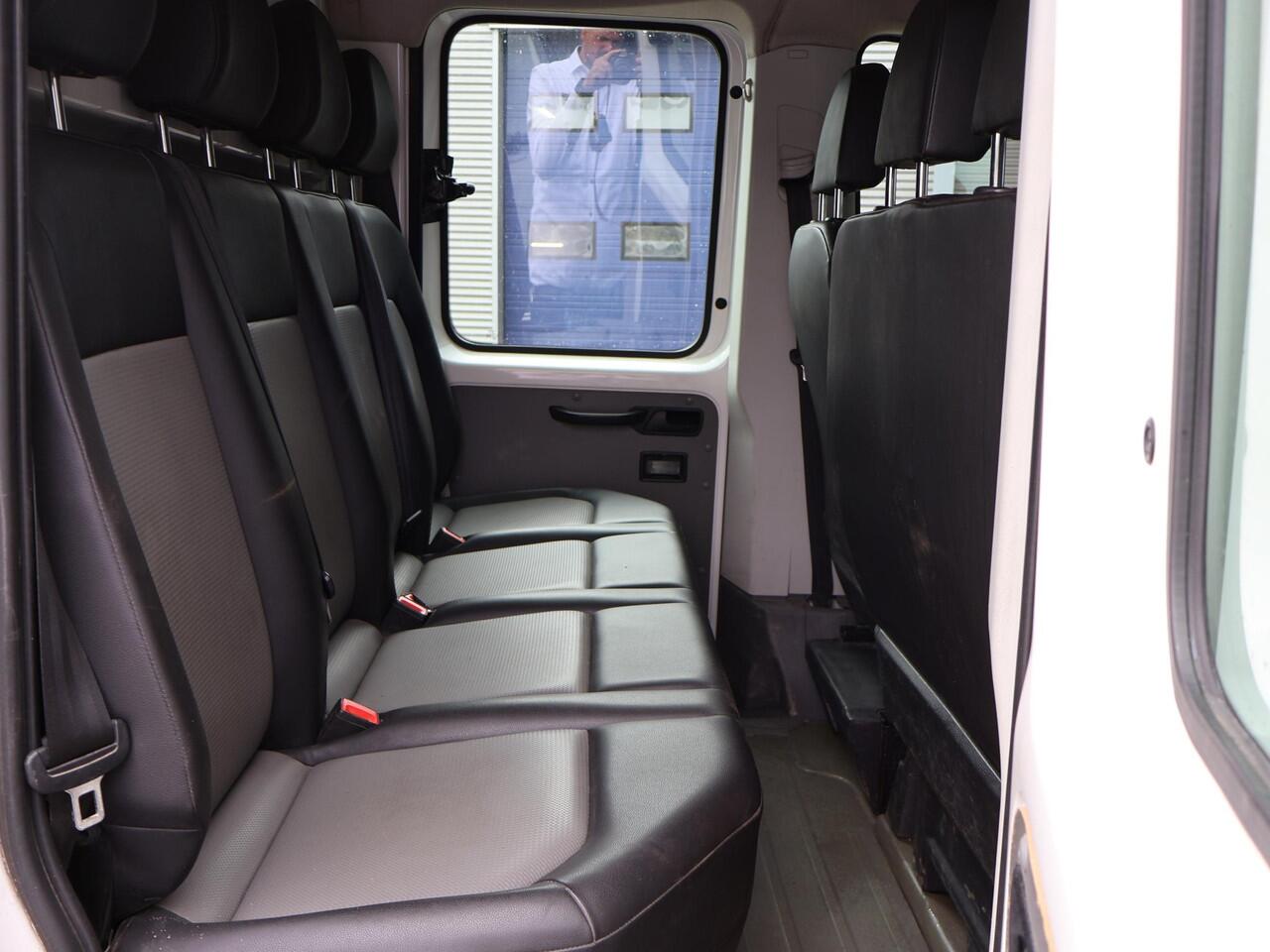 MAN TGE 50 2.0 TDI 177 PK DSG AUT. D.C. DUBBEL LUCHT 7-PERS. OPEN LAADBAK + 3500 KG TREKHAAK | STANDKACHEL