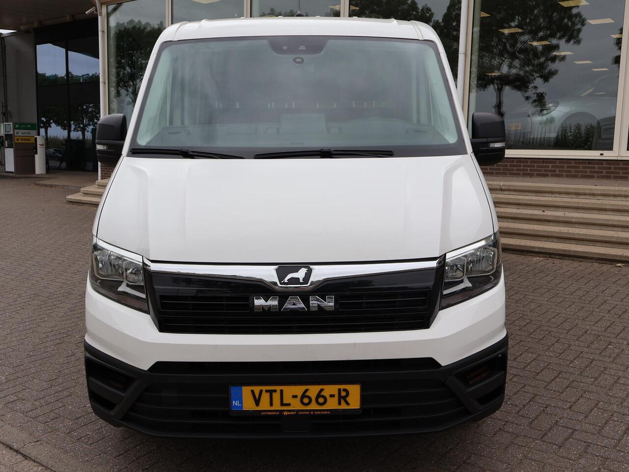 MAN TGE 50 2.0 TDI 177 PK DSG AUT. D.C. DUBBEL LUCHT 7-PERS. OPEN LAADBAK + 3500 KG TREKHAAK | STANDKACHEL