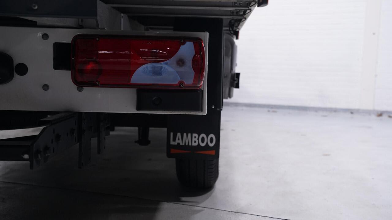 MAN TGE 3.140 140 pk DSG Aut. Pick Up / Open Laadbak Navi, Camera, Trekhaak 3.000 kg, LxBxH 383x225x40 cm, 3-Zits