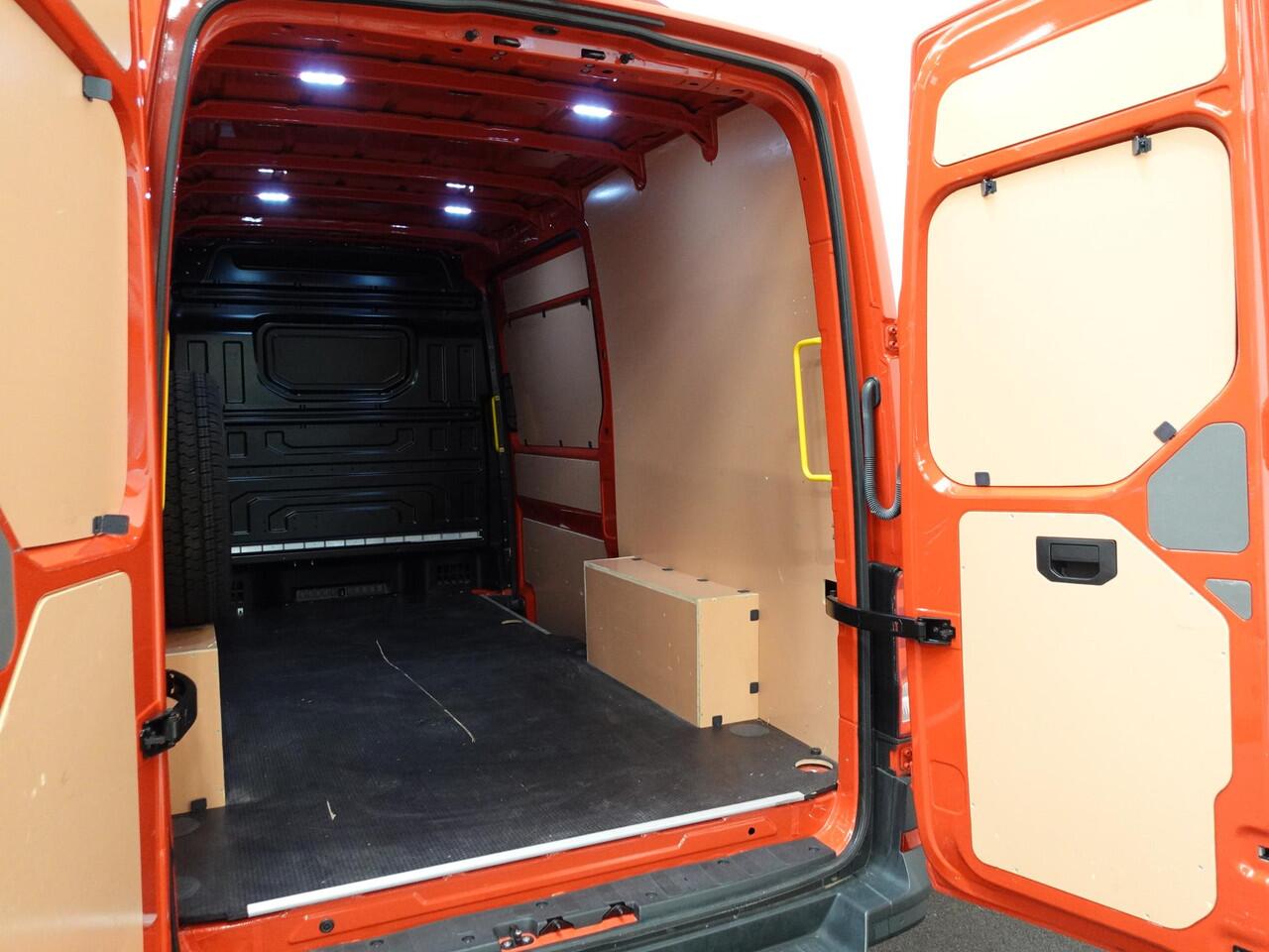 MAN eTGE L3H3 Apple Carplay Cruisecontrol Camera Parkeersensoren Airco