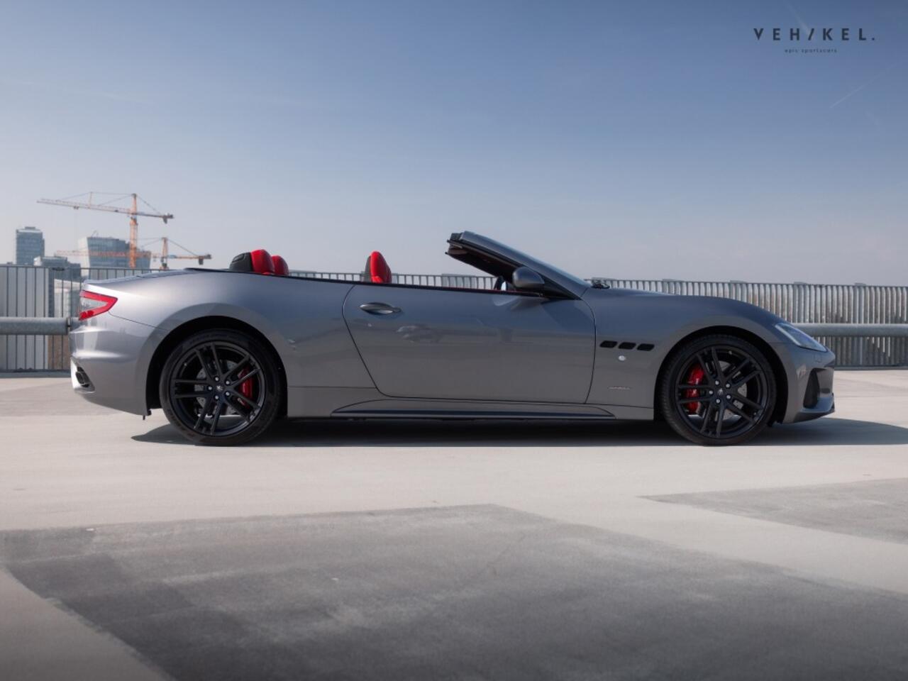 Maserati GRANCABRIO 4.7 SPORT nieuwstaat / 1 eigenaar geregistreerd.