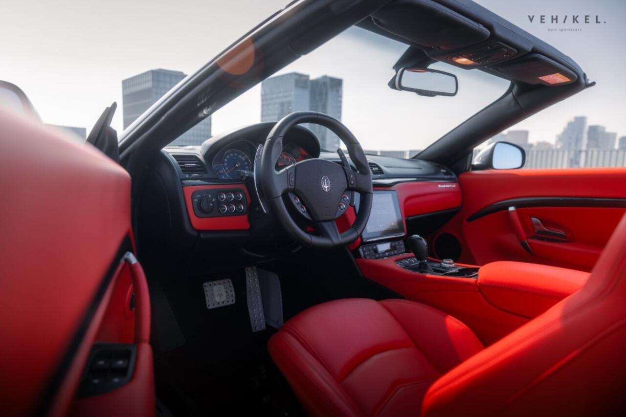 Maserati GRANCABRIO 4.7 SPORT nieuwstaat / 1 eigenaar geregistreerd.