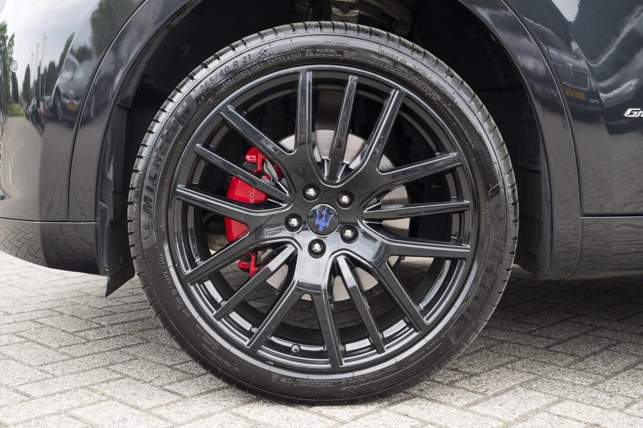 Maserati Levante 3.0 V6 AWD GranSport / PANODAK / HARMAN KARDON / ADAPT. CRUISE