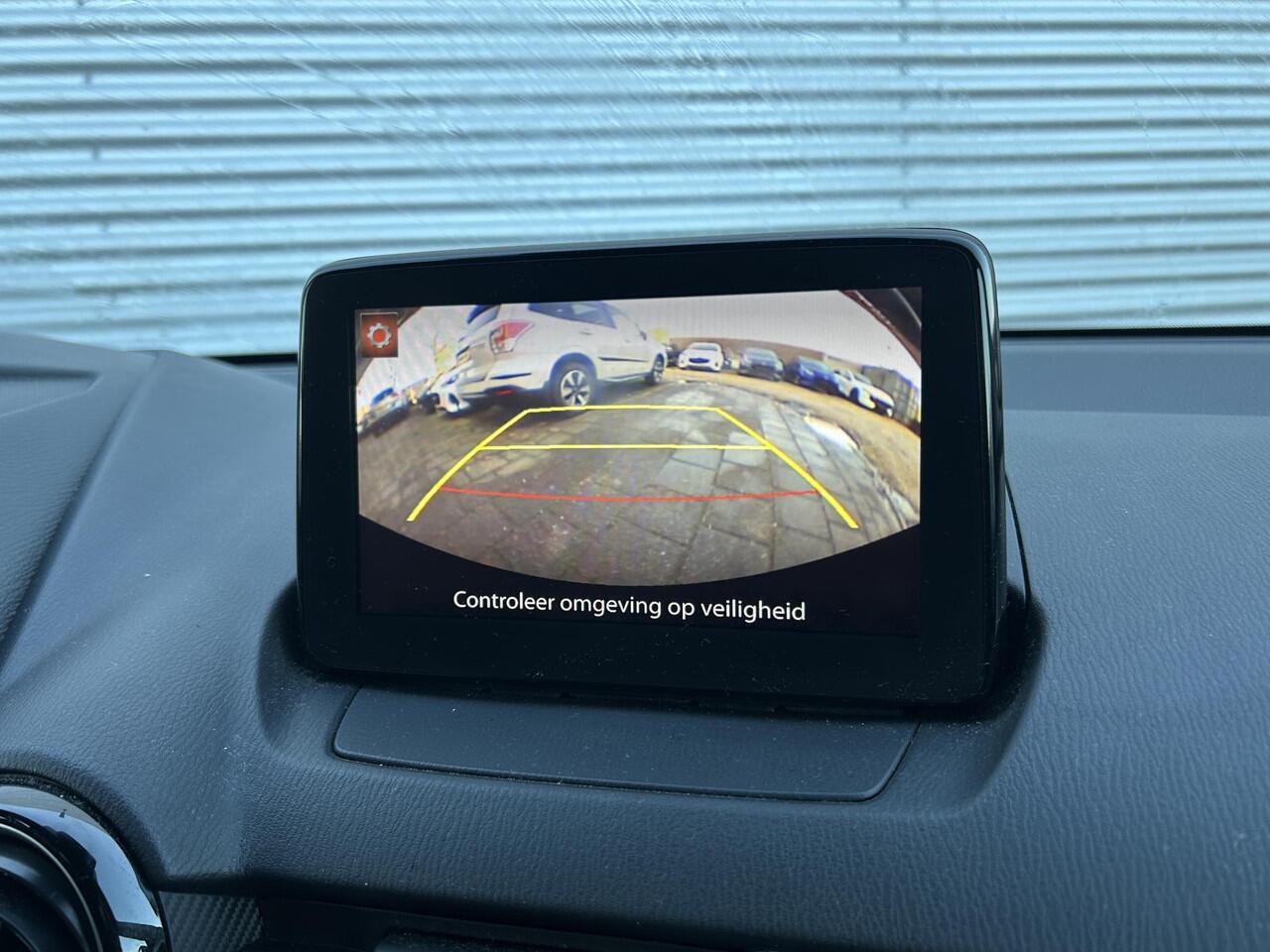 Mazda 2 1.5 Skyactiv-G Sport Selected | Allseason banden | Applecarplay | Camera |