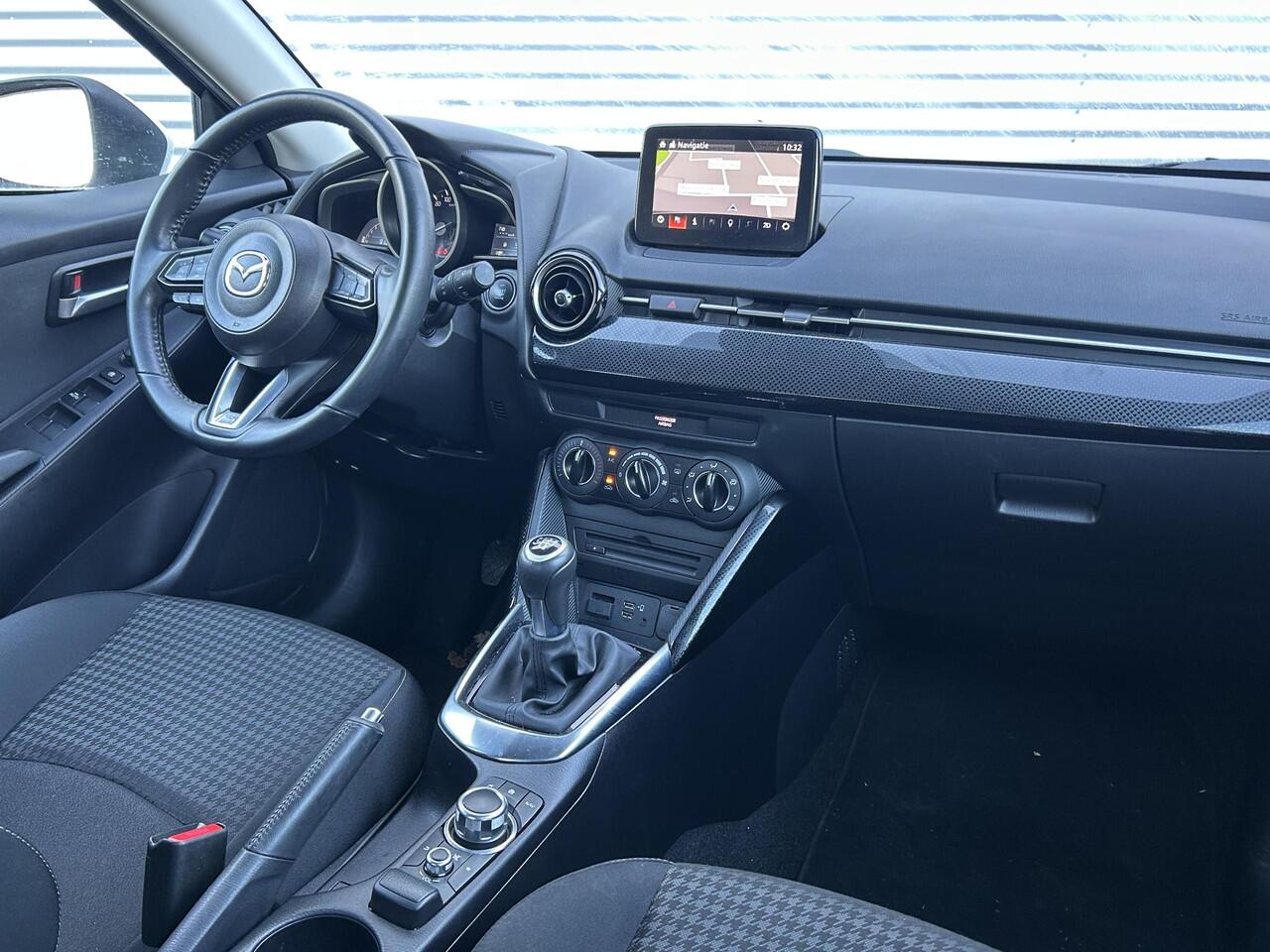 Mazda 2 1.5 Skyactiv-G Sport Selected | Allseason banden | Applecarplay | Camera |