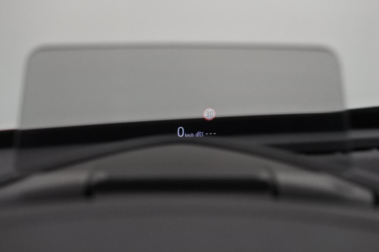 Mazda 2 1.5 90pk Automaat Signature 360º Adapt-cruise Keyless Leer/Alcantara