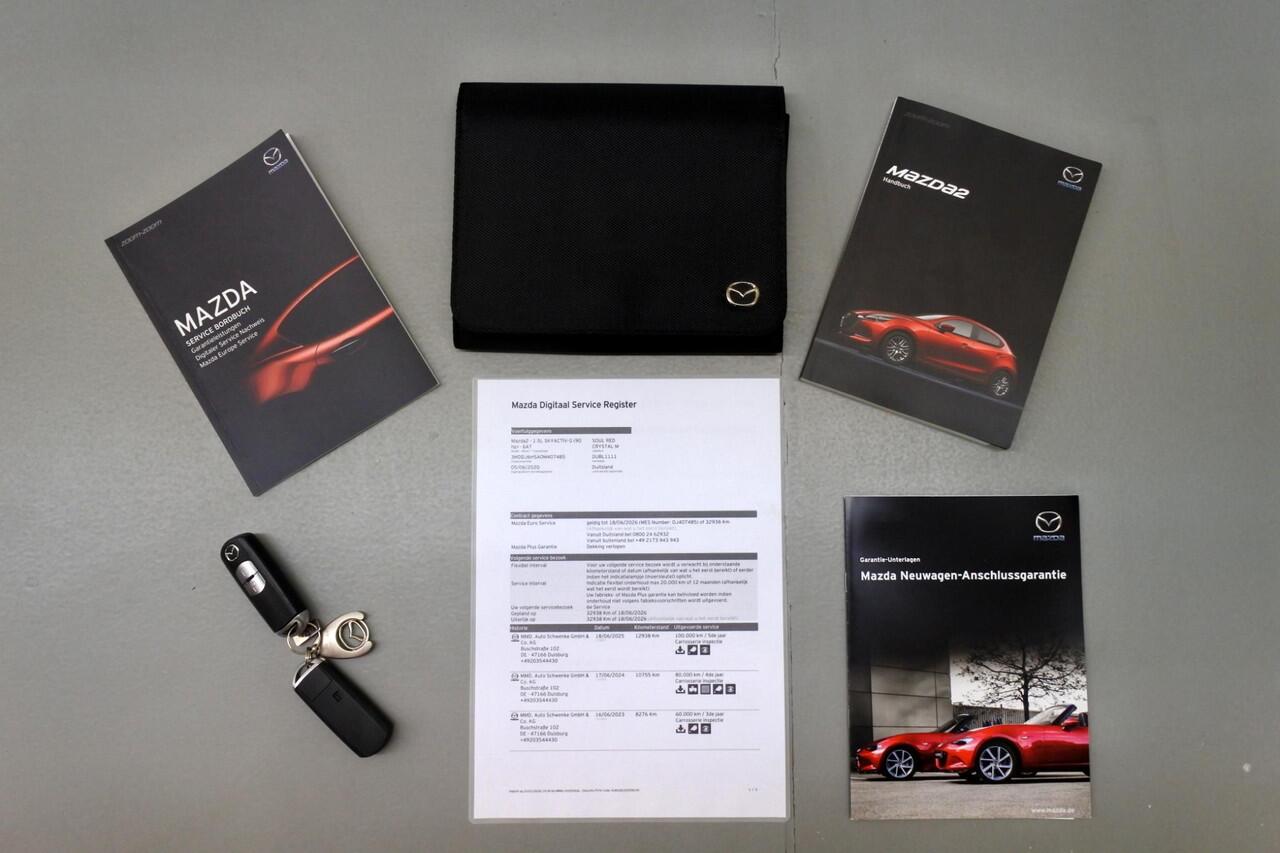 Mazda 2 1.5 90pk Automaat Signature 360º Adapt-cruise Keyless Leer/Alcantara