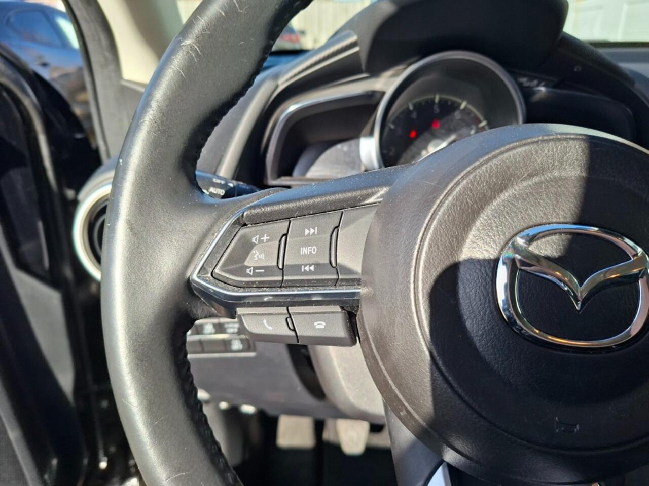 Mazda 2 1.5 SKYACT-G LUXURY CAMERA/CARPLAY/CRUISE/STOELVERW