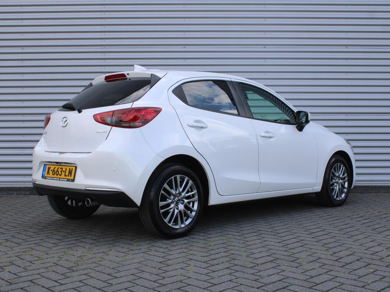 Mazda 2 1.5 Skyactiv-G Luxury | Stuur-/stoelverwarming | Camera | Apple Carplay/Android Auto | Navi | Dodehoek detectie | Clima | 16" LM | Cruise |