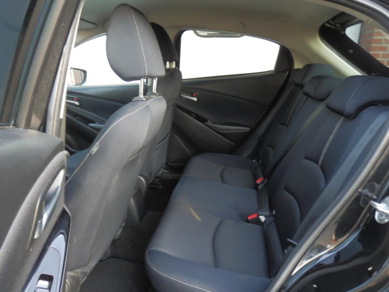 Mazda 2 1.5 SKYACT-G LUXURY CAMERA/CARPLAY/CRUISE/STOELVERW