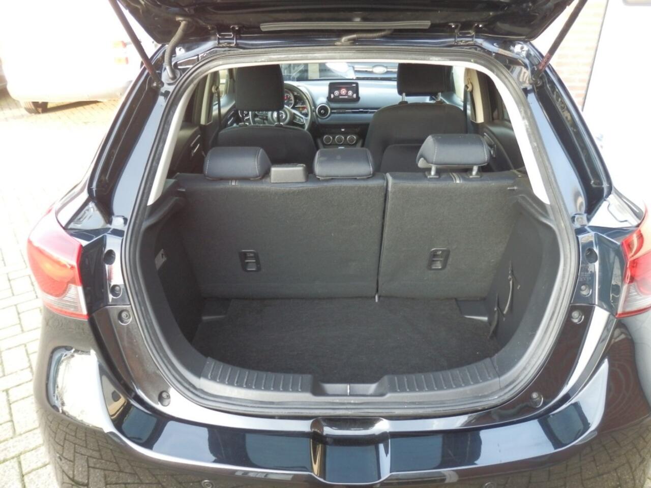 Mazda 2 1.5 SKYACT-G LUXURY CAMERA/CARPLAY/CRUISE/STOELVERW