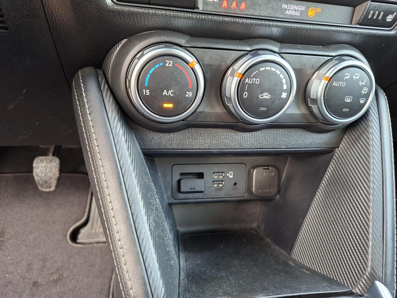 Mazda 2 1.5 Skyactiv-G Luxury Camera, Apple/Android