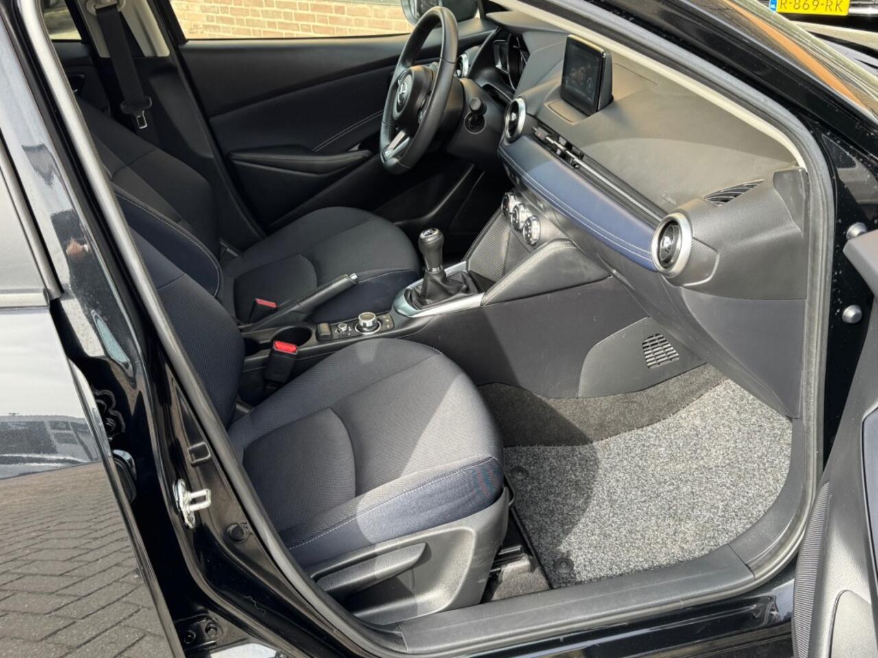 Mazda 2 1.5 SKYACTIV-G LUXURY 5-DEURS NAVI/LED/CRUISE/CAMERA/NL-AUTO/1E EIG.