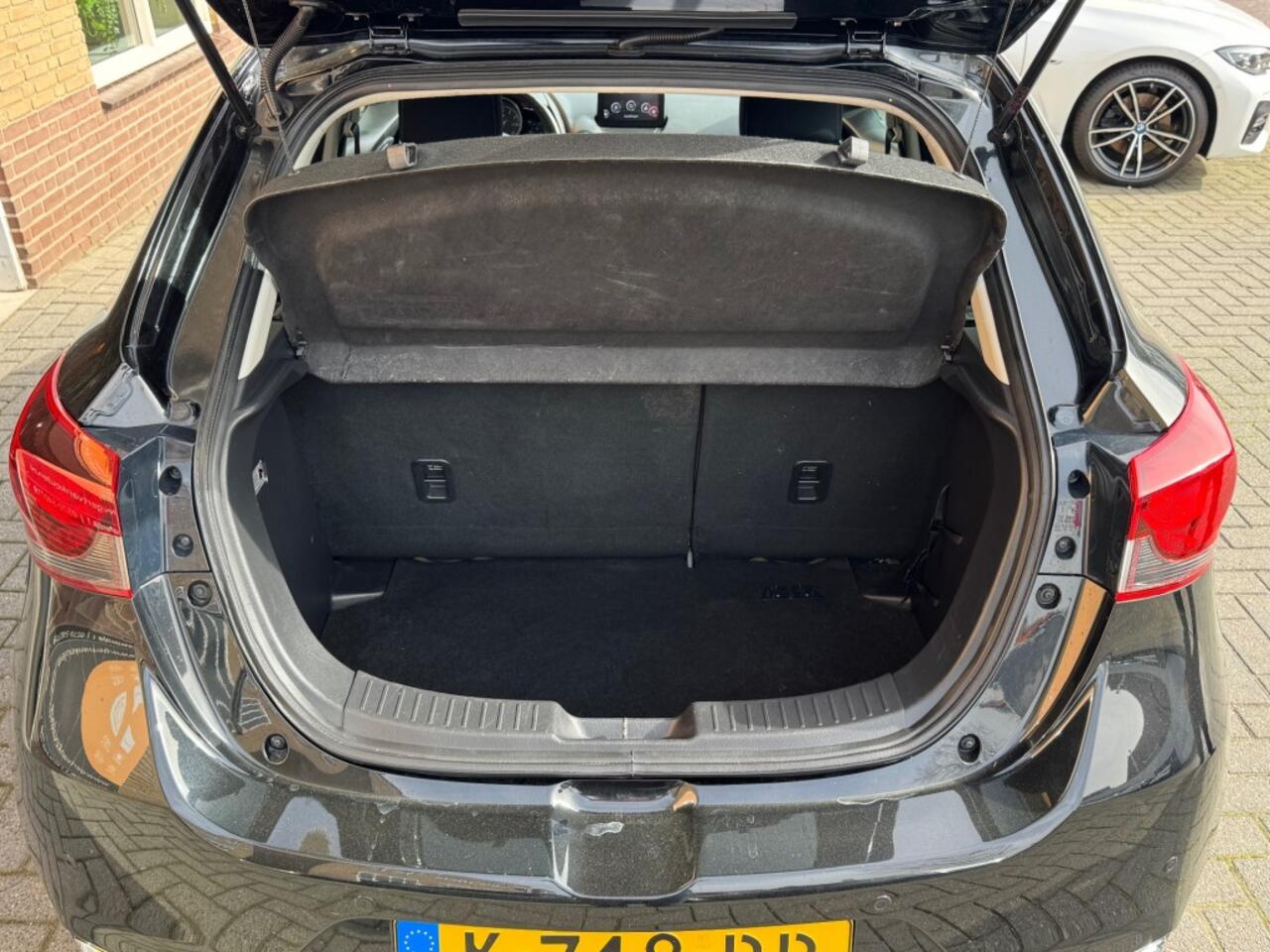 Mazda 2 1.5 SKYACTIV-G LUXURY 5-DEURS NAVI/LED/CRUISE/CAMERA/NL-AUTO/1E EIG.