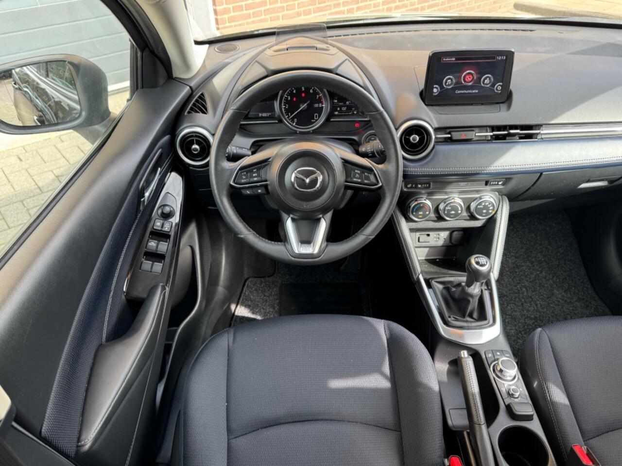 Mazda 2 1.5 SKYACTIV-G LUXURY 5-DEURS NAVI/LED/CRUISE/CAMERA/NL-AUTO/1E EIG.