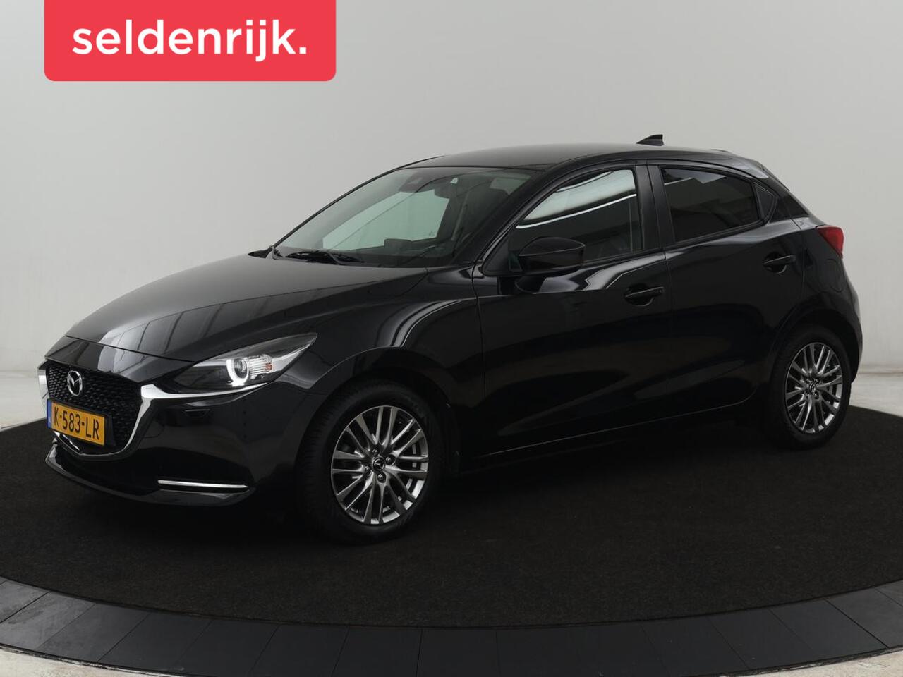 Mazda 2 1.5 Skyact-G Luxury | Stoel & stuurverwarming | Head-Up | Camera | Carplay | Keyless | Full LED | Dodehoek detectie | Climate control | Cruise control | Getint glas | Parkeerhulp
