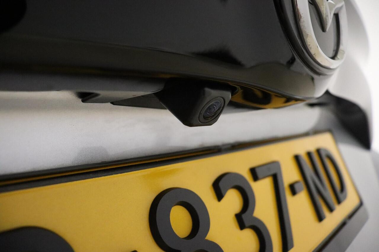Mazda 2 Hybrid 1.5 Agile Automaat | vergelijkbaar aan Toyota Yaris | Climate control | Half lederen bekleding | Lichtmetalen velgen | Camera | Cruise control | Keyless start | Parkeersensoren