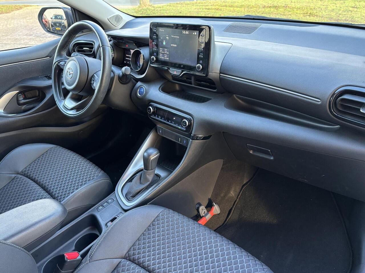 Mazda 2 Hybrid 1.5 Agile NL-Auto, 1e Eig., Dealer Ondh., Hybride, Automaat, Apple Carplay / Android Auto, A. Rij-Camera, Keyless Start/Entry, Stoel & Stuur verw., Lichtmetaal, Btw-auto