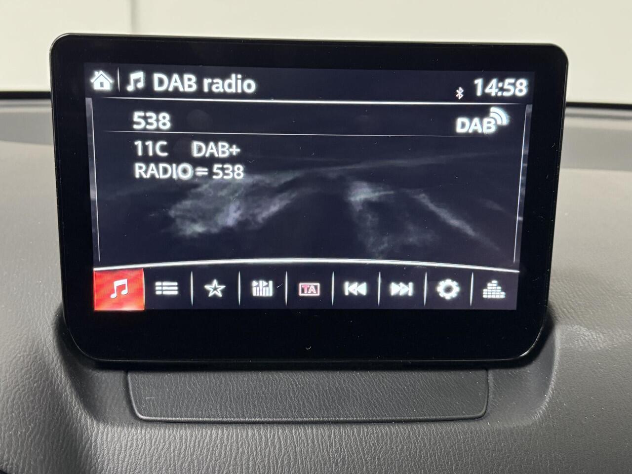 Mazda 2 1.5 Skyactiv-G Sportive | Apple CarPlay / Android Auto | Achteruitrijcamera | Cruise Control | Bluetooth |