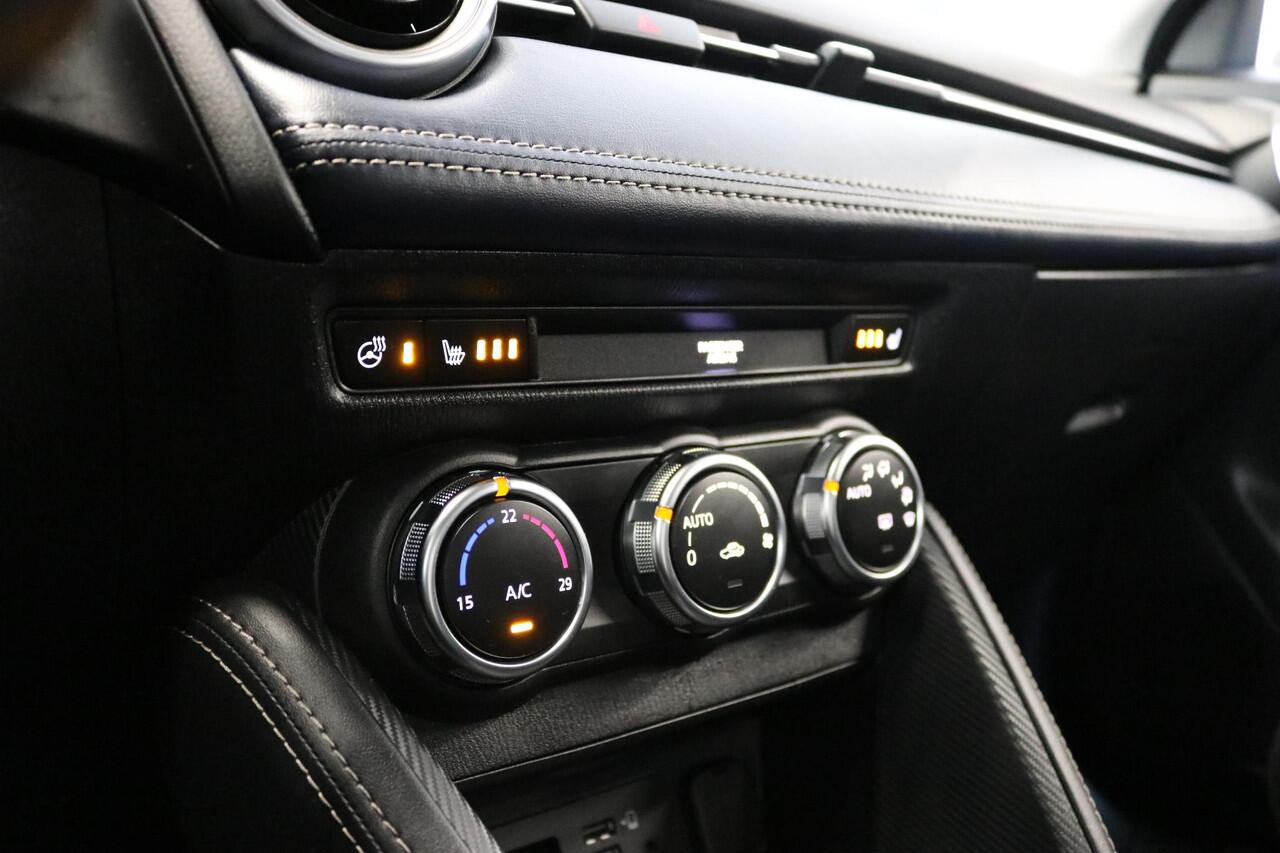 Mazda 2 1.5 Skyactiv-G Luxury | Camera | LED | NAP | Dealer onderhouden | Nwe APK |