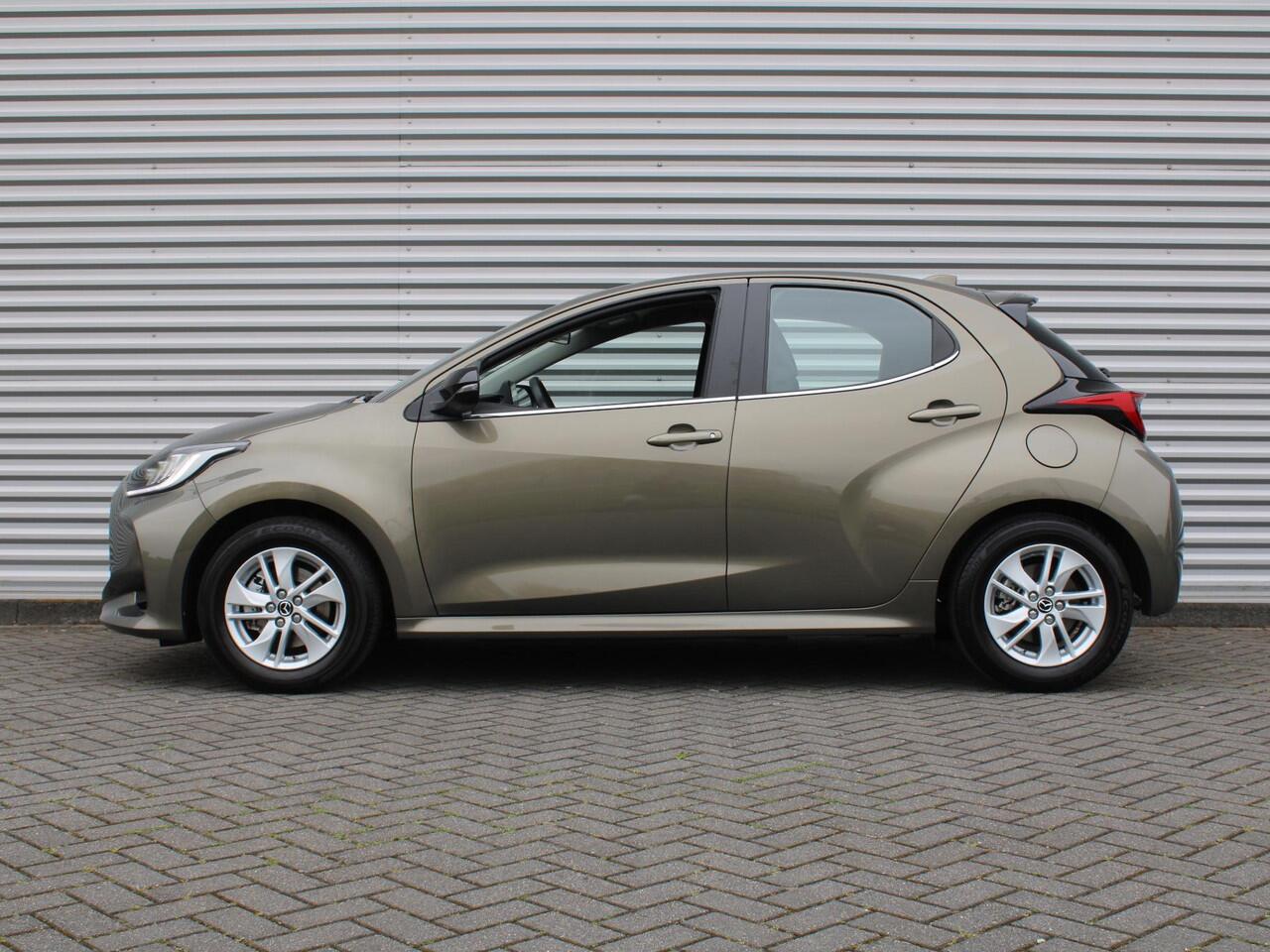 Mazda 2 Hybrid 1.5 Agile | Comfort pakket | Trekhaak | CarPlay | Camera | Stuur-/stoelverwarming | Cruise adapt. | 15" LM |