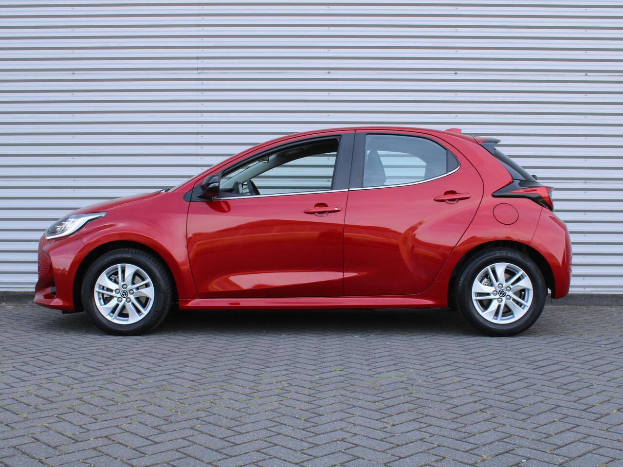 Mazda 2 Hybrid 1.5 Agile | Comfort pakket | CarPlay | Camera | Stuur-/stoelverwarming | Cruise adapt. | 15" LM |