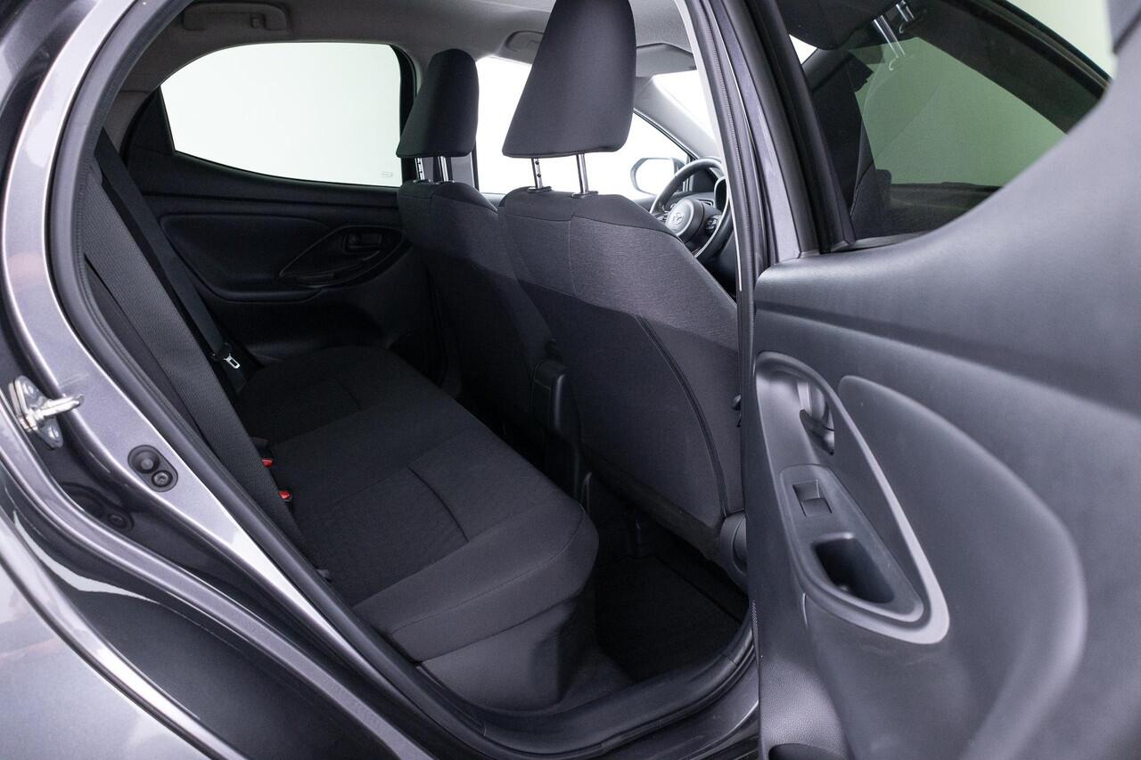 Mazda 2 Hybrid 1.5 Agile AUTOMAAT | TREKHAAK | PRIVACY GLASS | APPLE CARPLAY/ANDROID AUTO | LM VELGEN | NED. AUTO | DEALER ONDERHOUDEN | VERBRUIK 1:25 |