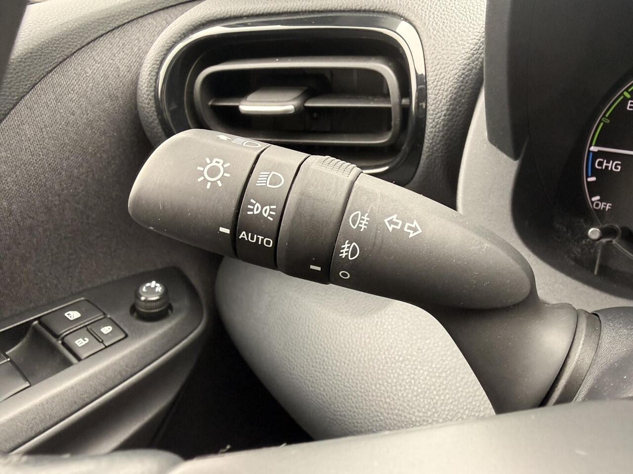 Mazda 2 Hybrid 1.5 Agile | CAMERA | STOEL EN STUURVERWARMING | CRUISE CONTROL |