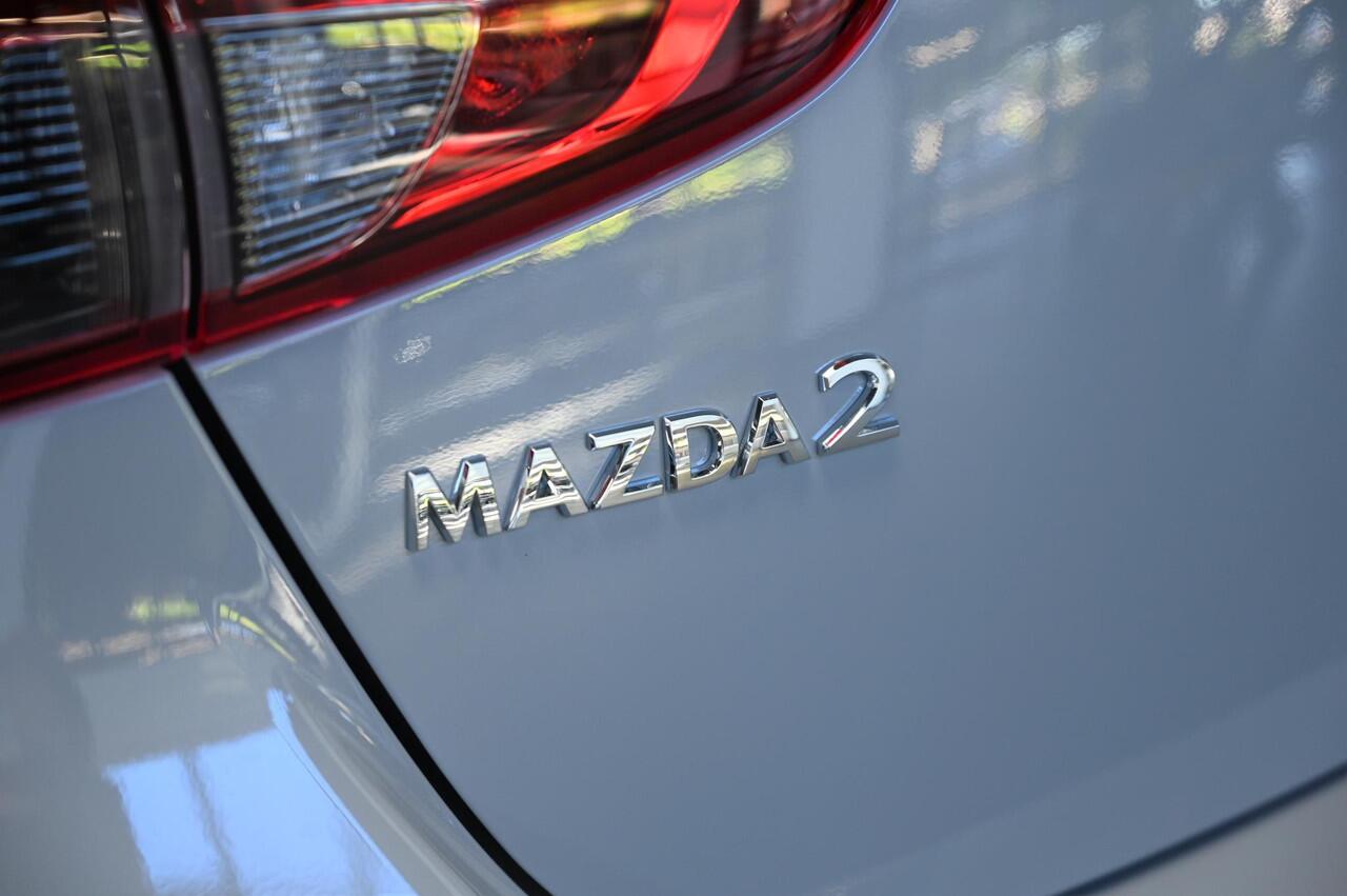 Mazda 2 e-SkyActiv-G 90 6MT Homura Aka met DA pack *Trekhaak* *Dealeronderhouden* *All-in prijs*