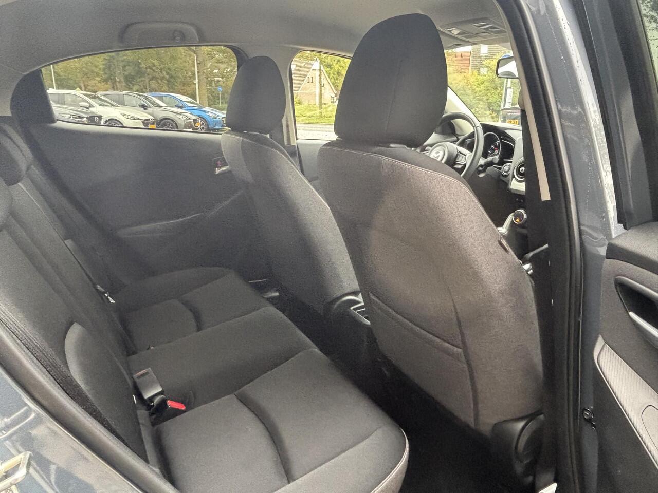 Mazda 2 1.5 e-SkyActiv-G 90 Exclusive-Line NL-Auto, Dealer Ondh. Navigatie, Apple Carplay /Android Auto, Camera 360, Add. Cruise Controle, Parkeerhulp v, Head-up, Lichtmetaal.